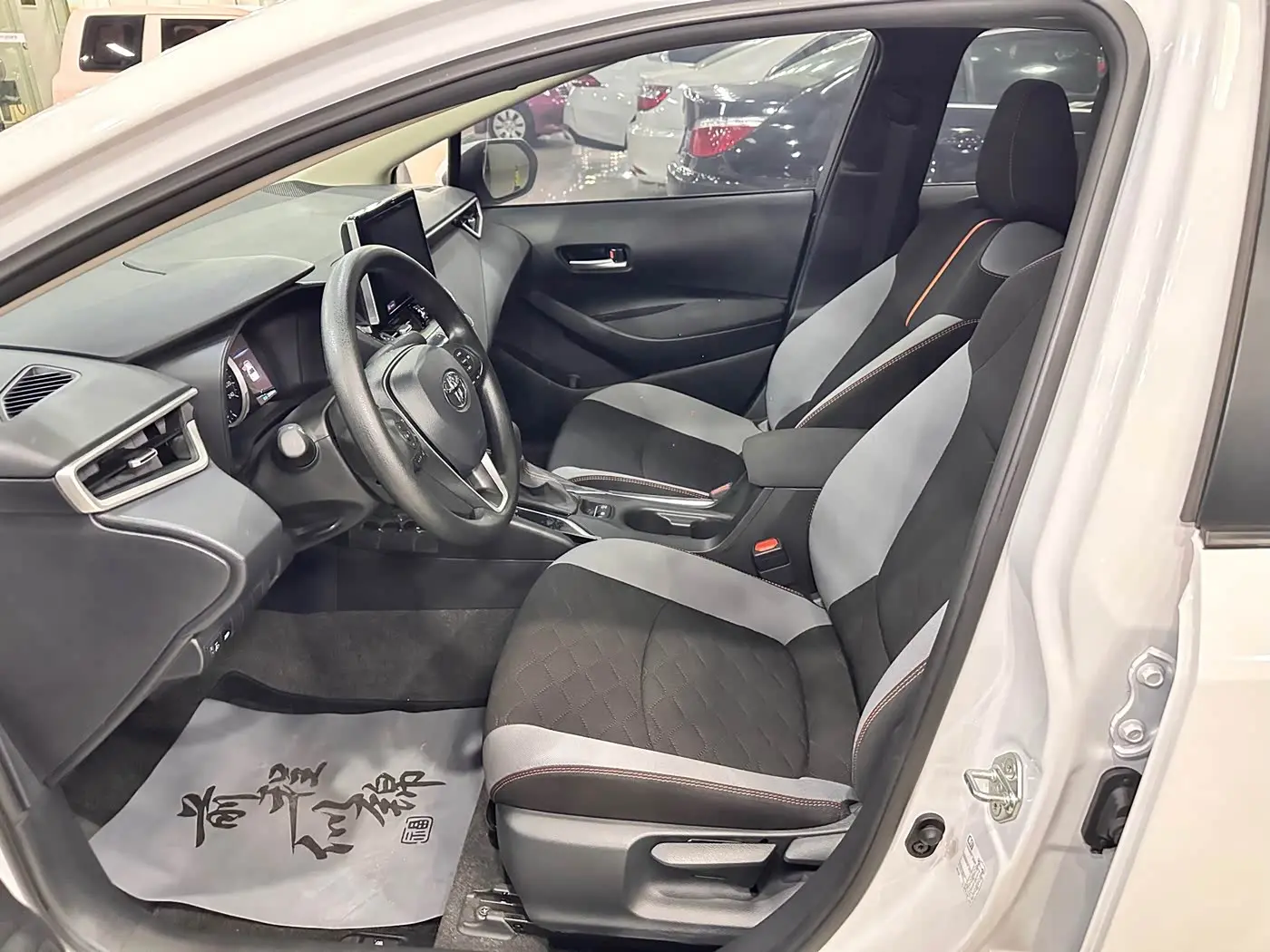 Toyota Corolla 2023 — Photo 5/11