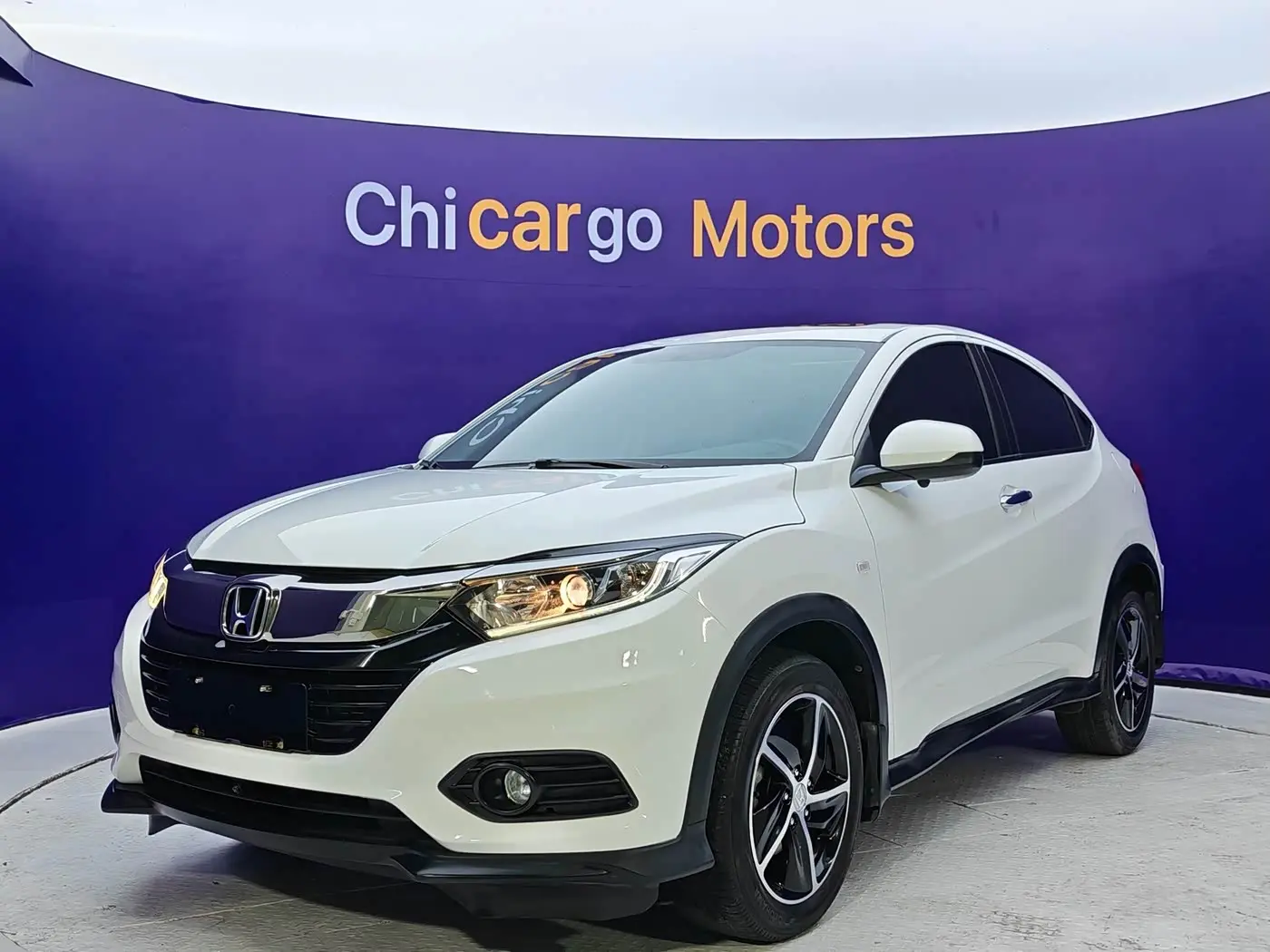 Honda Vezel 2022 — Photo 1/15