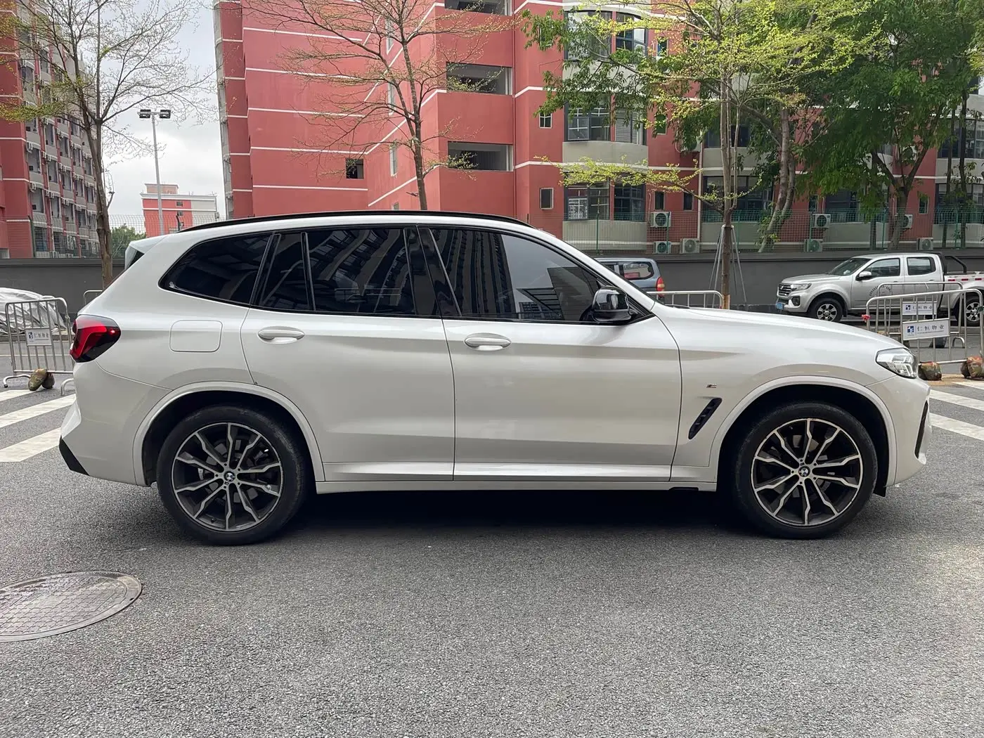 BMW X3 2021 — Photo 7/18