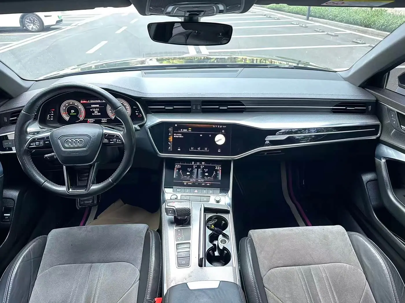 Audi A6L 2021 — Photo 7/10