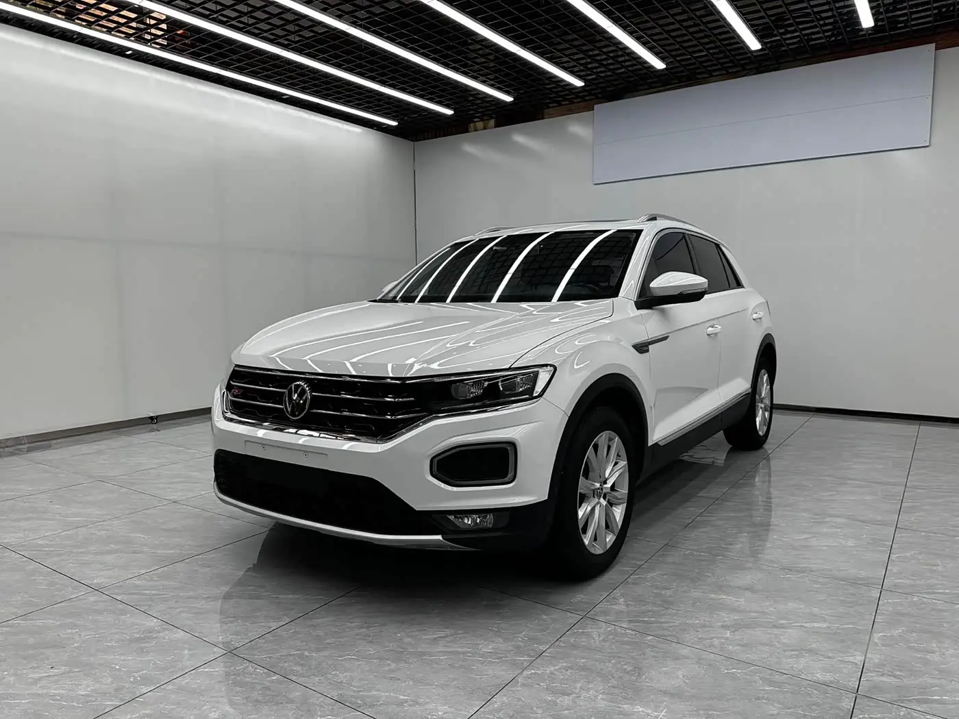 Volkswagen T-ROC 2022 — Şəkil 1/11