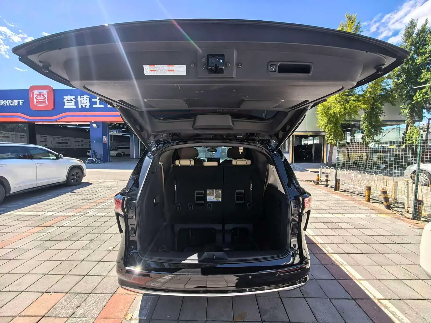 Toyota Sienna 2023 — Фото 14/20