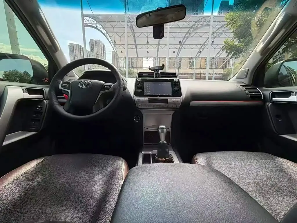 Toyota Prado 2019 — Фото 7/9