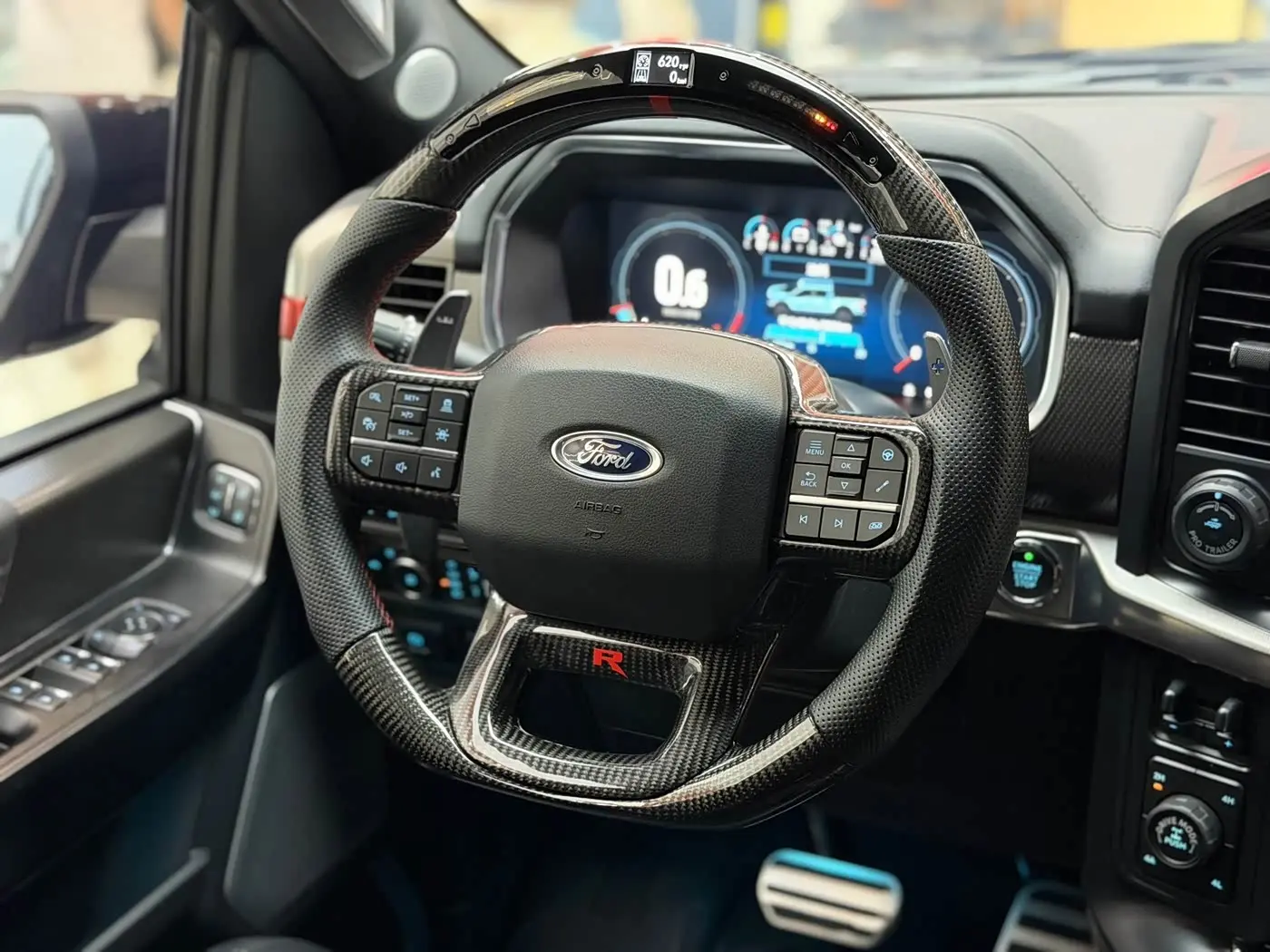 Ford F-150 Raptor 2023 — Photo 11/19
