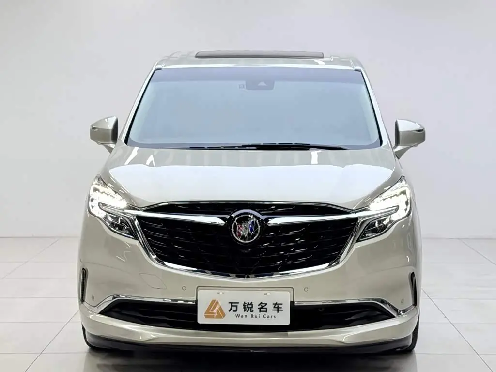 Buick GL8 2022 — Photo 2/20