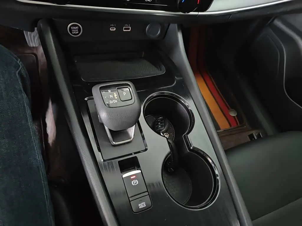 Nissan X-Trail 2022 — Фото 11/20