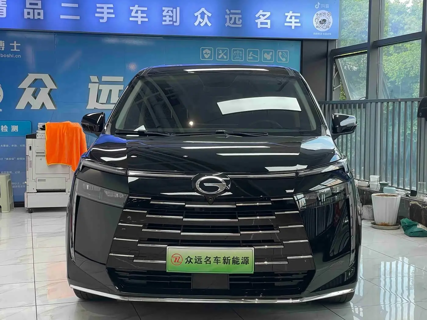 GAC Trumpchi Trumpchi E8 NEV 2025 — Şəkil 2/15