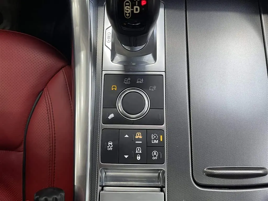 Land Rover Range Rover Sport 2017 — Photo 10/19