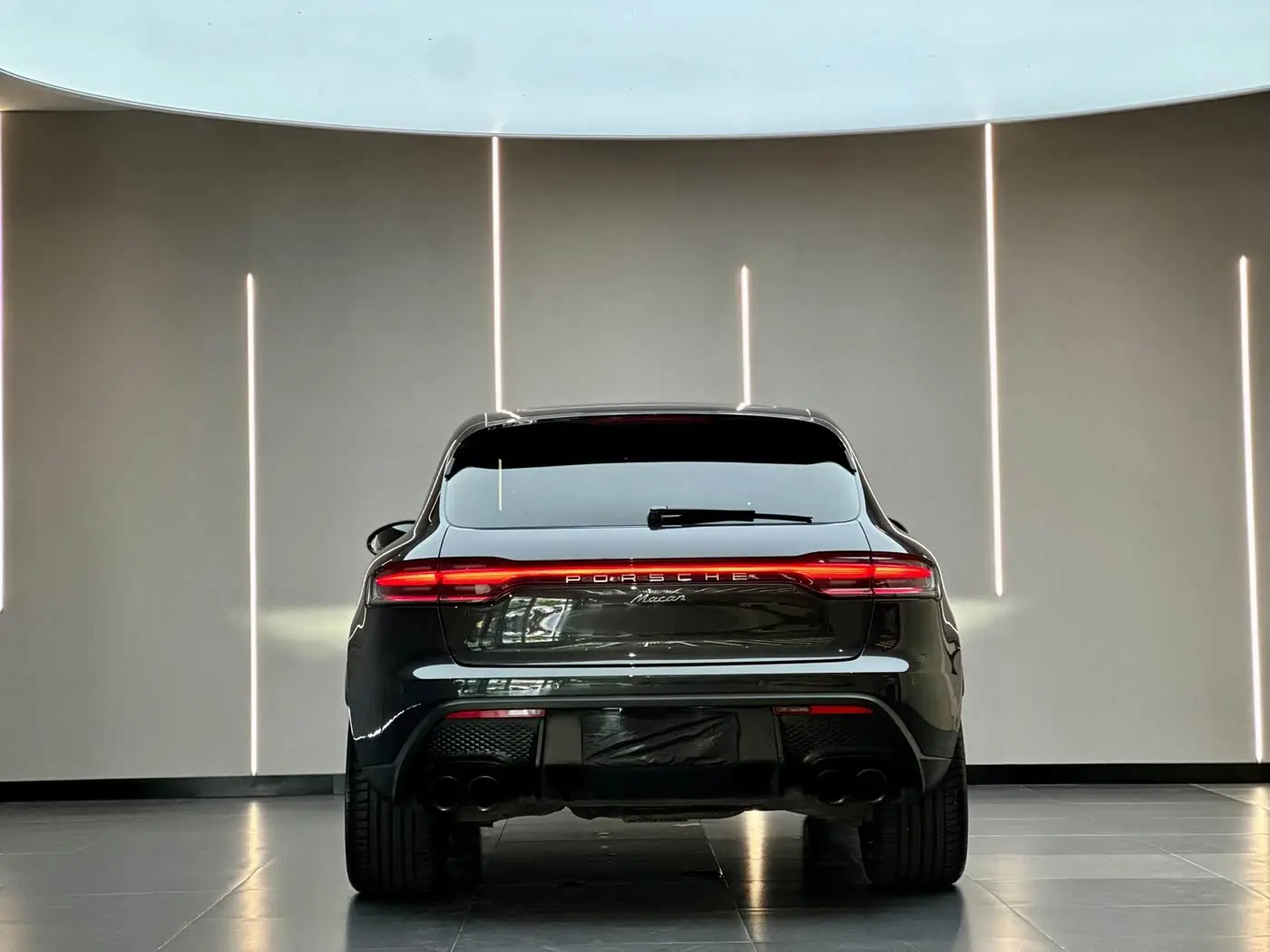 Porsche Macan 2022 — Photo 9/10