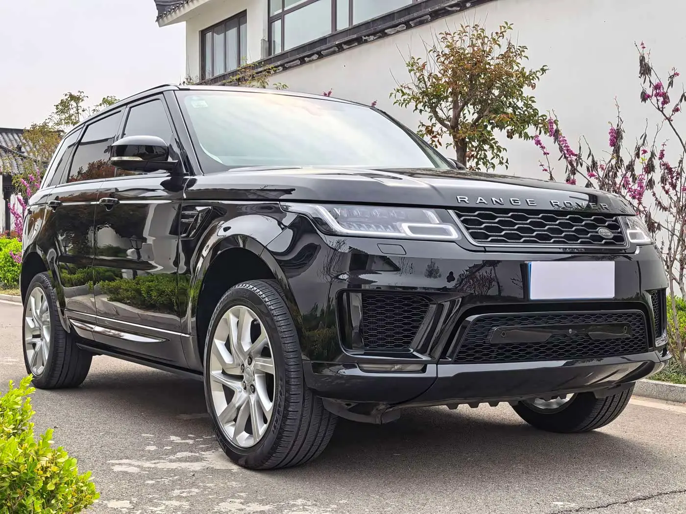 Land Rover Range Rover Sport 2020 — Şəkil 1/10