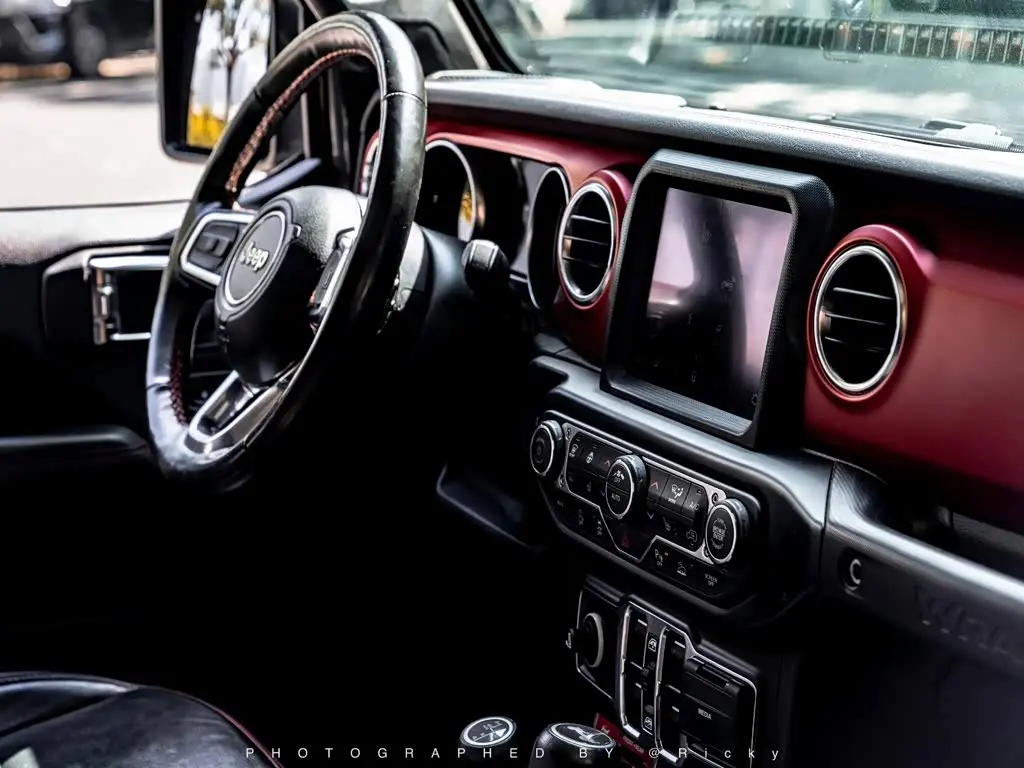 Jeep Wrangler 2021 — Фото 5/14
