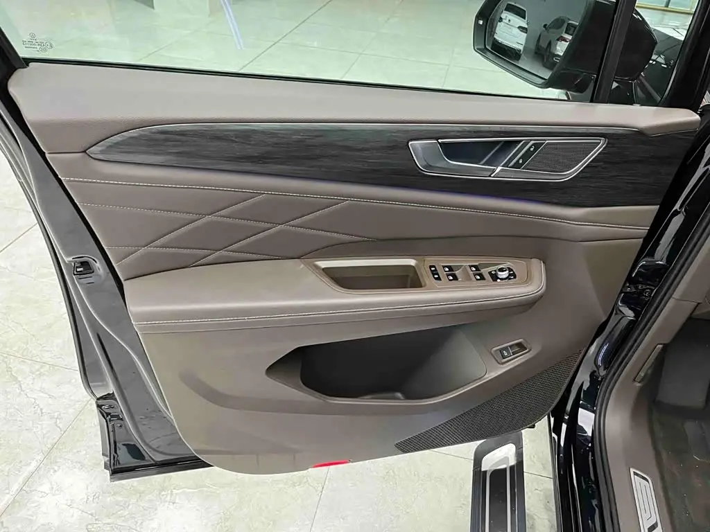 Volkswagen Viloran 2023 — Photo 15/20