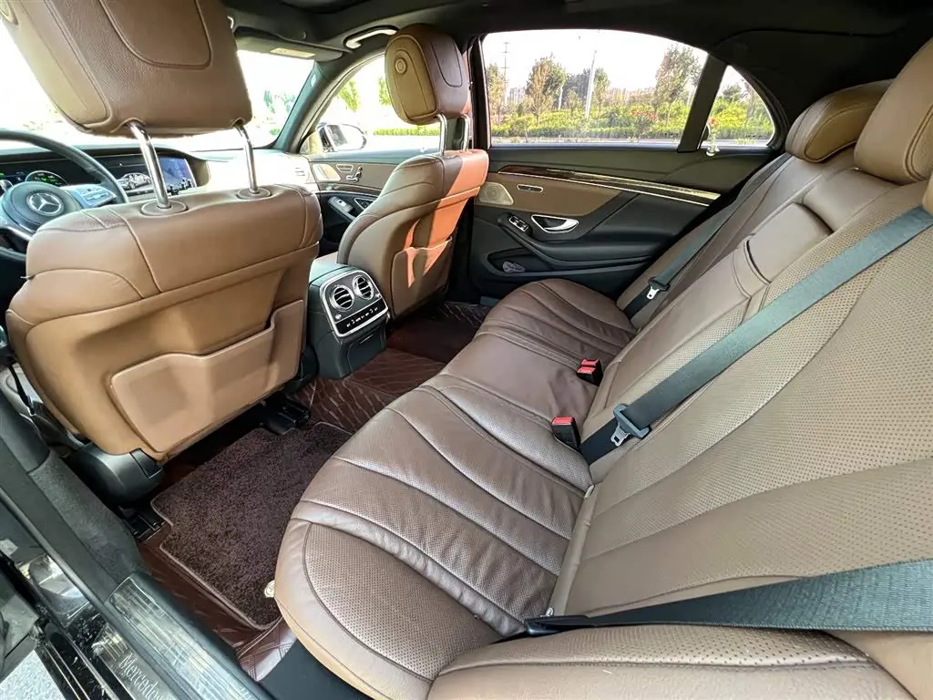 Mercedes-Benz S-Class 2019 — Photo 14/19