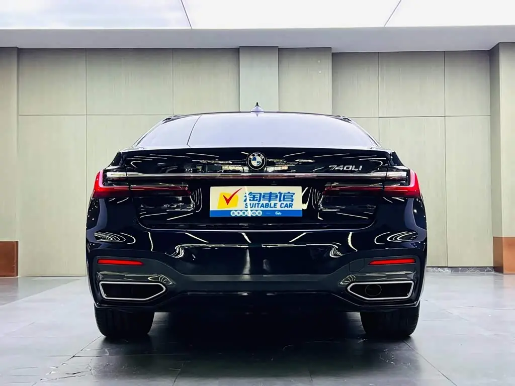 BMW 7 Series 2021 — Photo 5/17