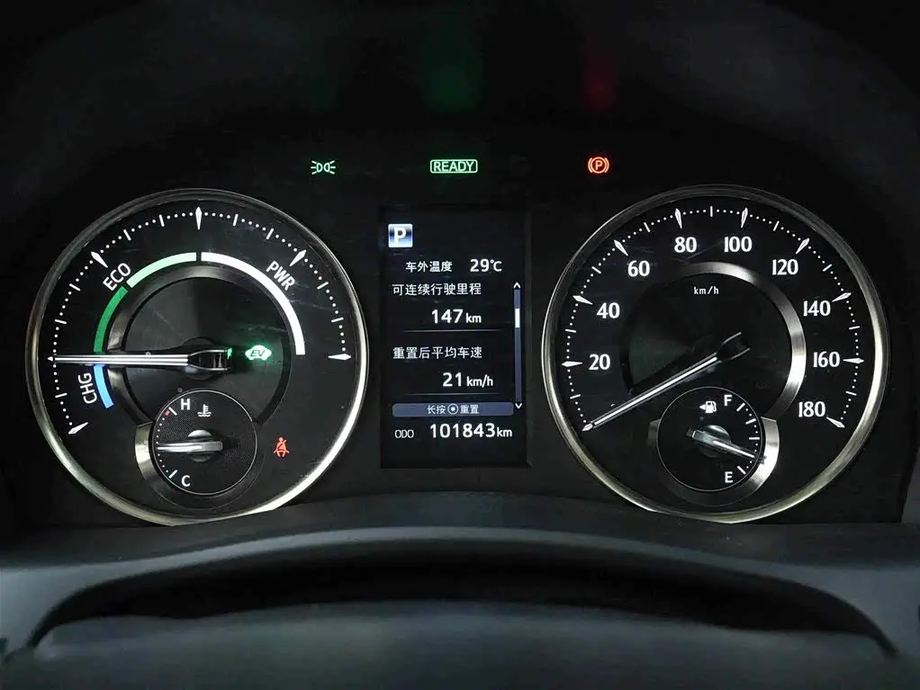 Toyota Vellfire 2020 — Photo 8/20