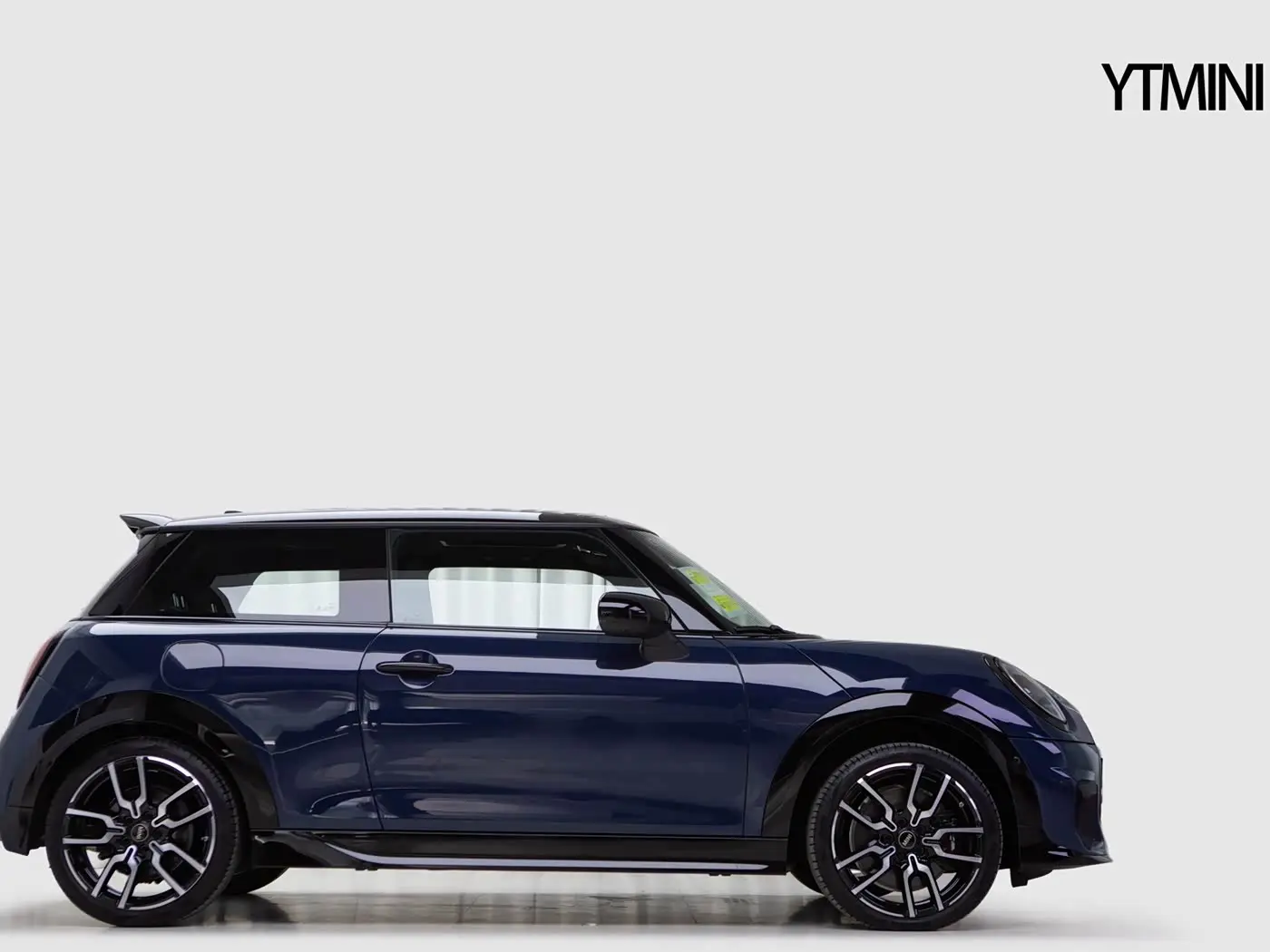 MINI MINI 2026 — Photo 4/11