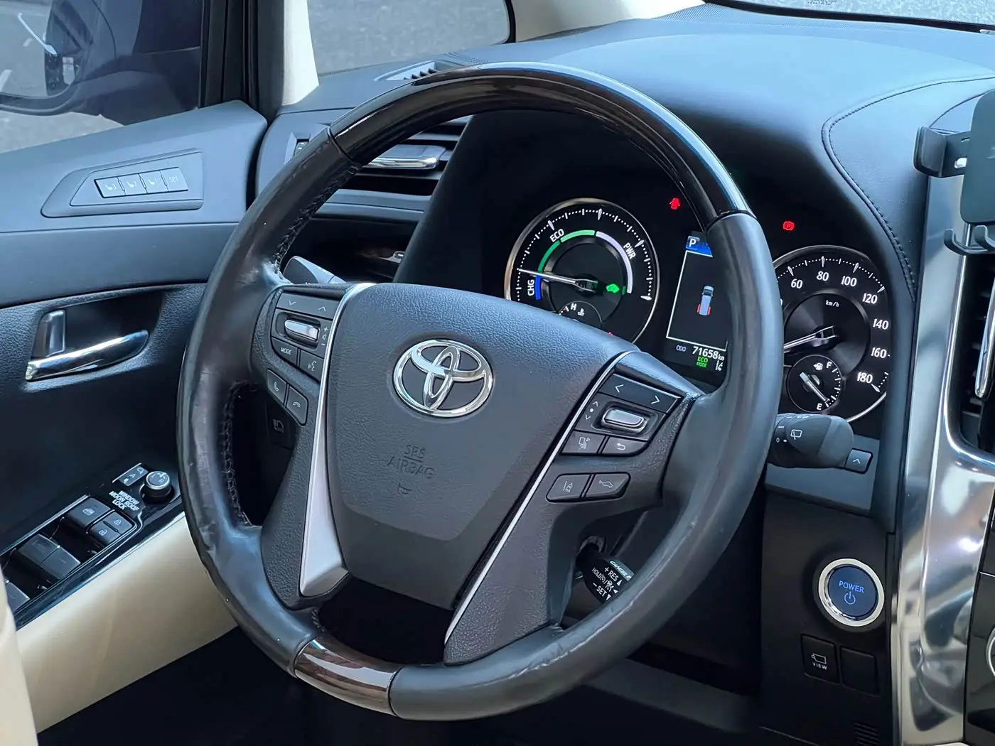 Toyota Alphard 2021 — Фото 19/20
