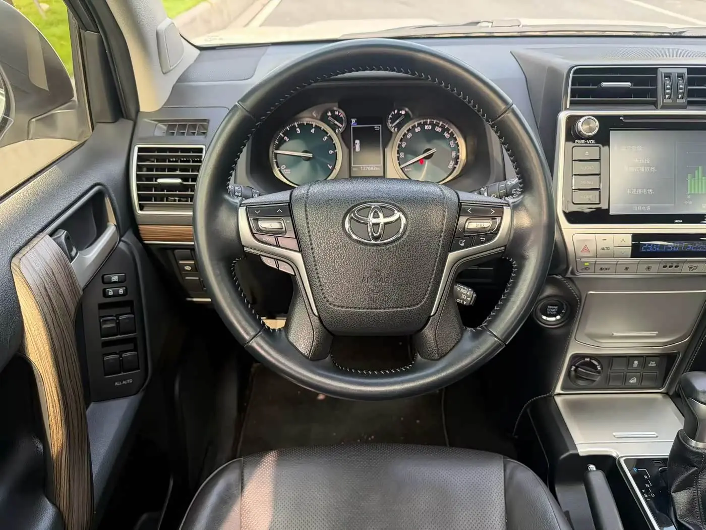Toyota Prado 2019 — Şəkil 8/9