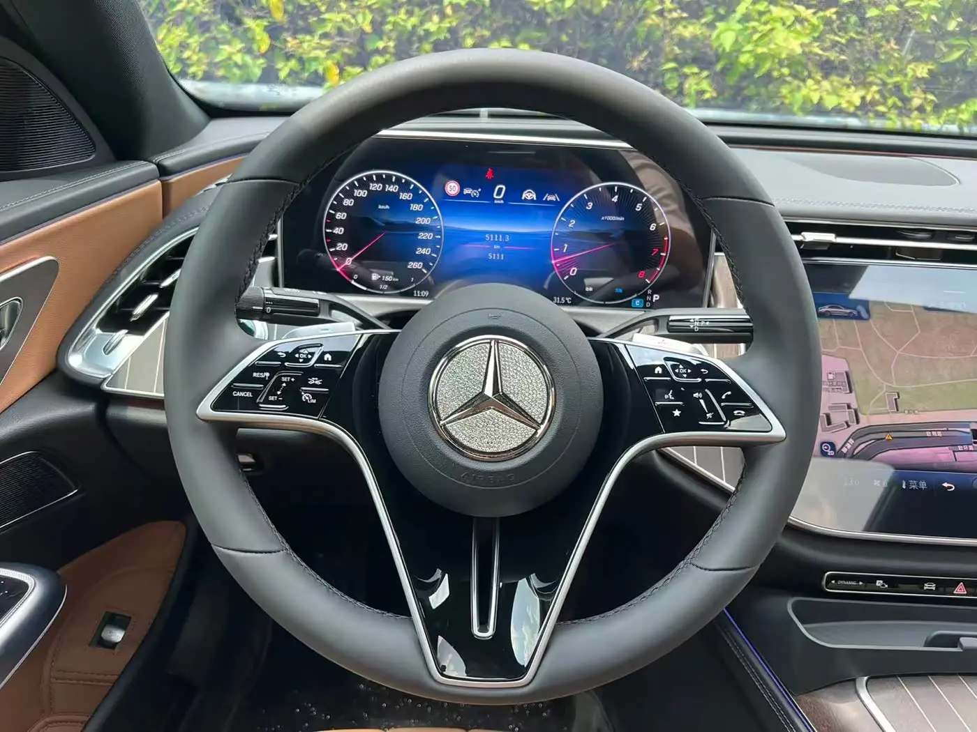 Mercedes-Benz E-Class 2025 — Şəkil 10/18
