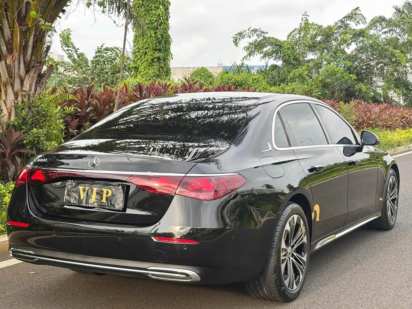 Mercedes-Benz E-Class 2025 — Şəkil 9/16