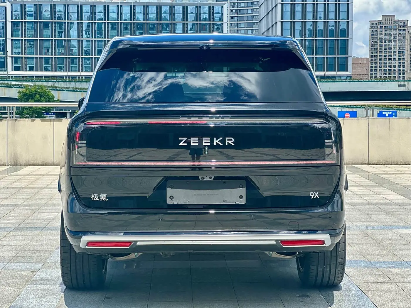 ZEEKR 9X 2026 — Photo 20/20