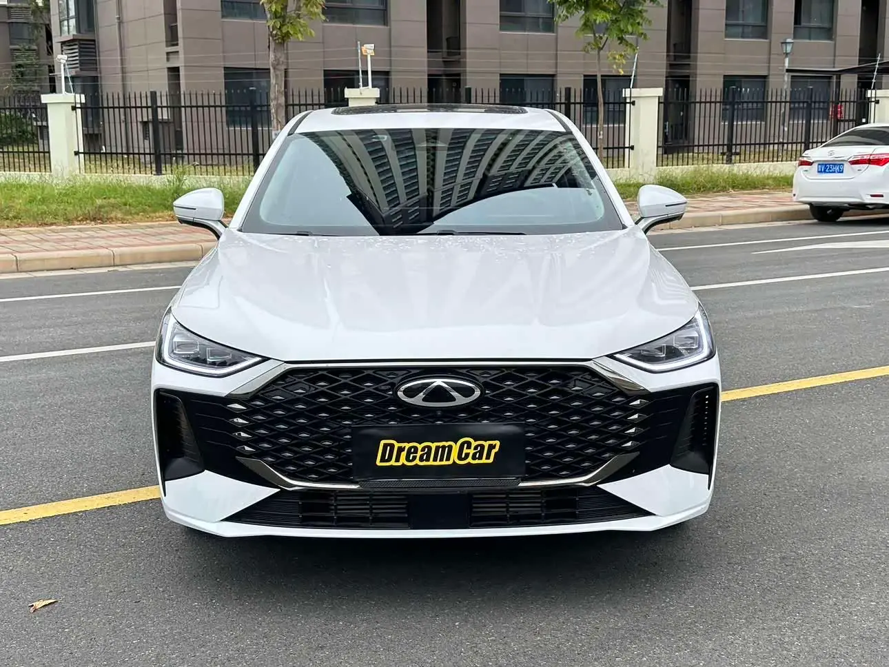 Chery Arrizo 8 PRO 2025 — Фото 2/9
