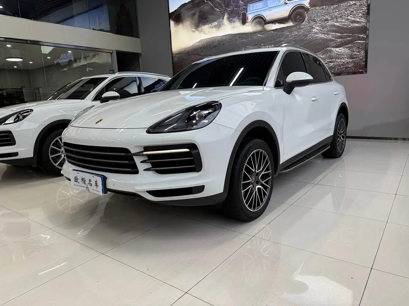 Porsche Cayenne 2019 — Photo 1/20