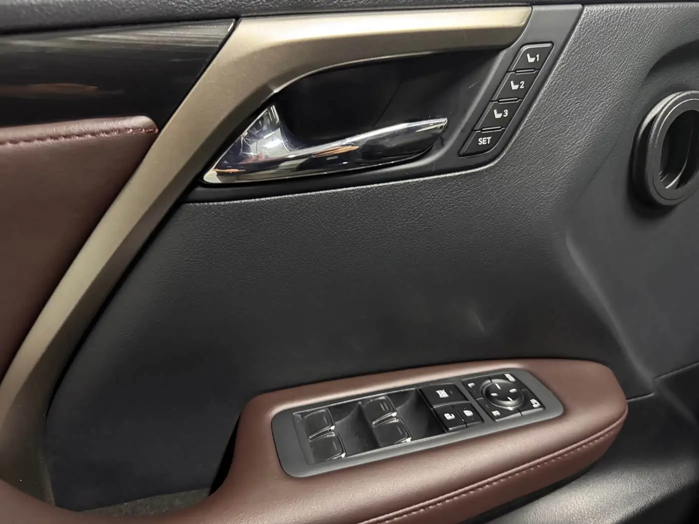 Lexus RX 2020 — Şəkil 8/20