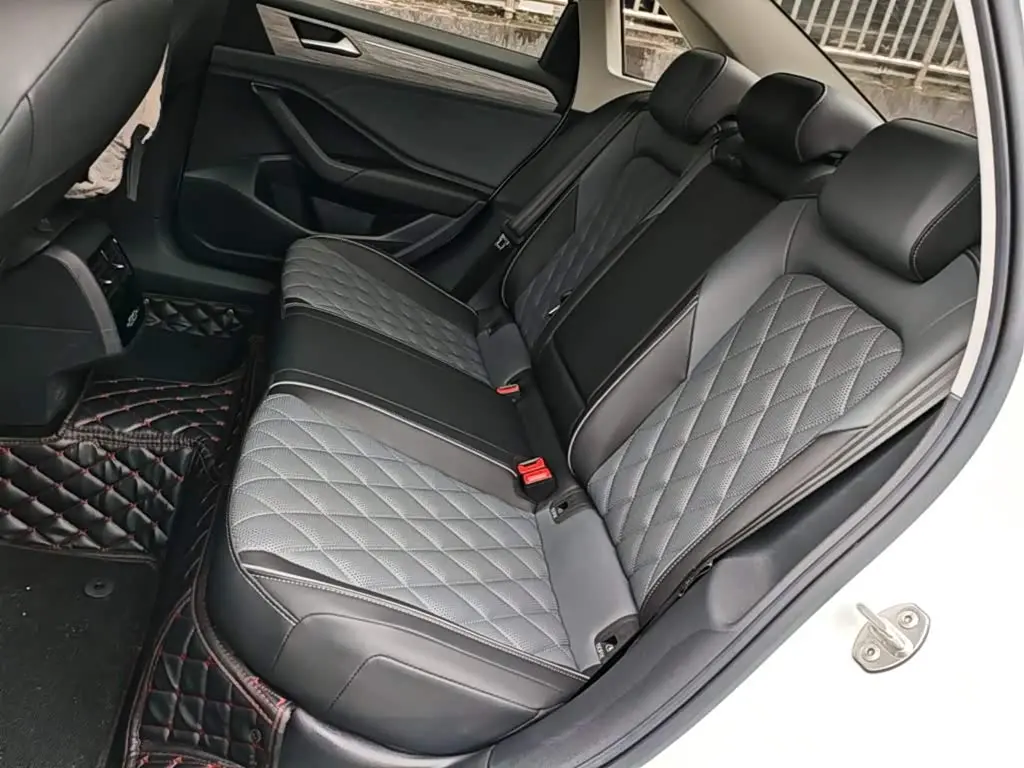Volkswagen Sagitar 2022 — Photo 17/20