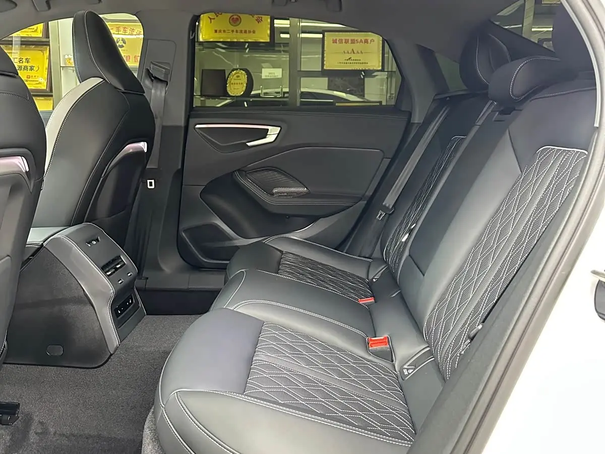 Audi A5L 2026 — Photo 8/20
