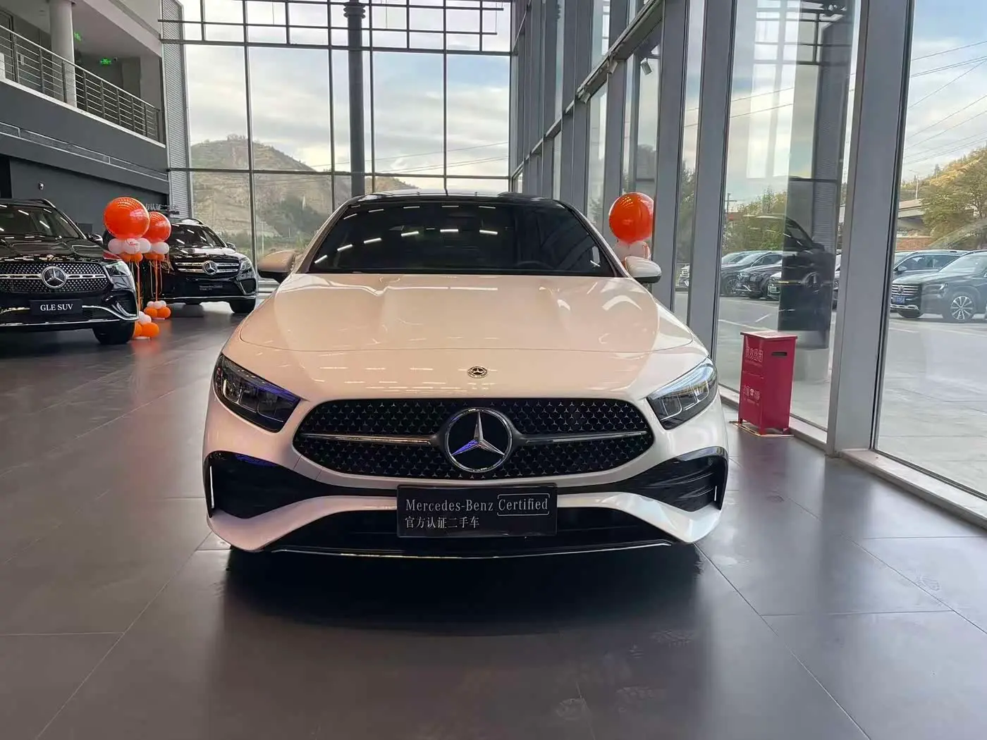 Mercedes-Benz A-Class 2025 — Фото 2/13