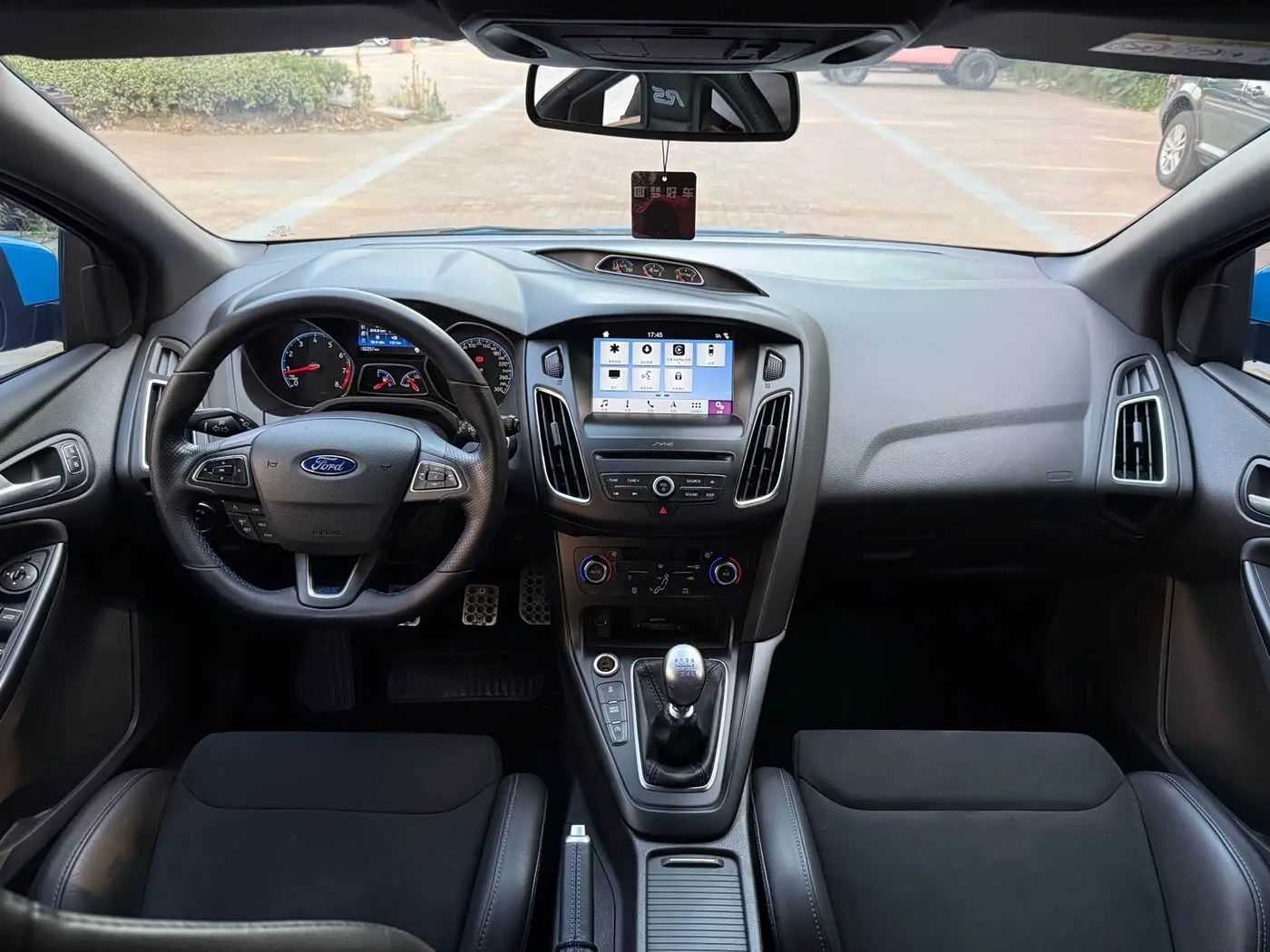 Ford Focus 2016 — Фото 7/13