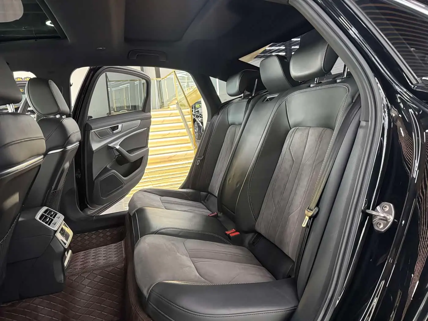 Audi A6L 2020 — Photo 15/20