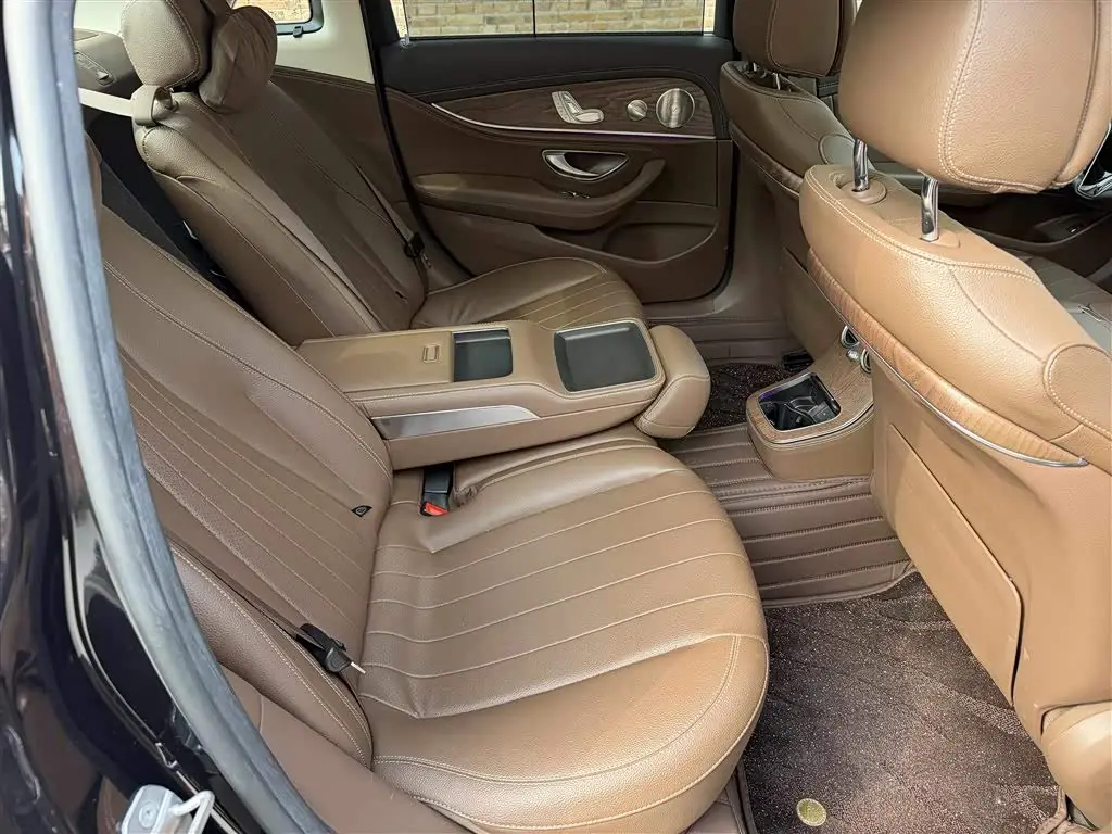 Mercedes-Benz E-Class 2022 — Şəkil 15/20