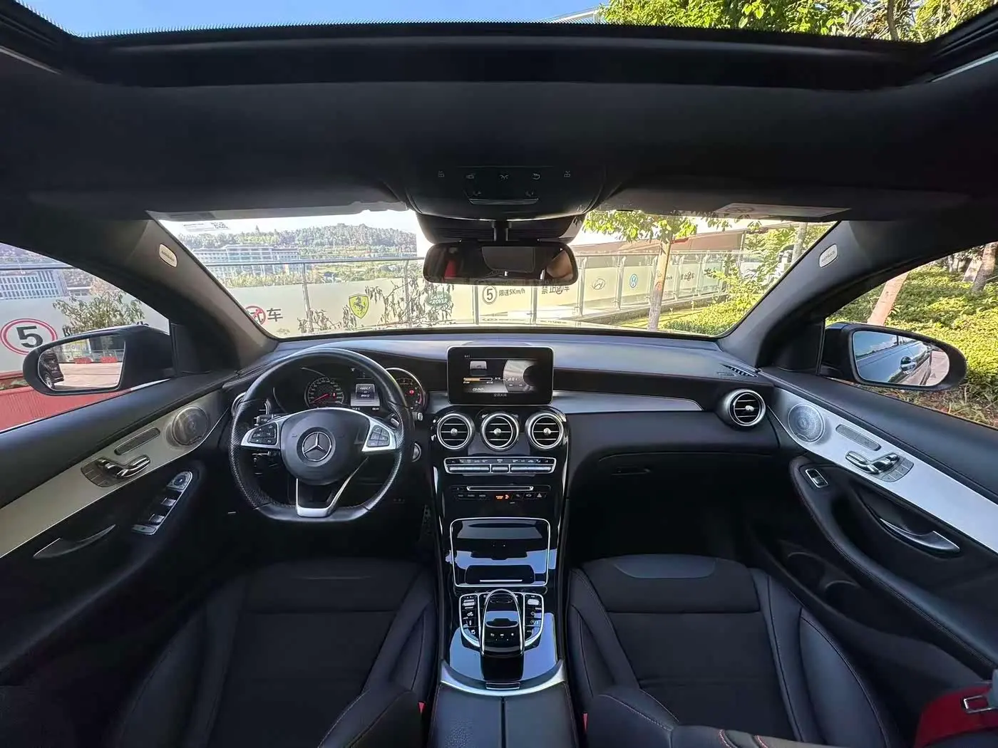 Mercedes-Benz GLC Coupe AMG 2019 — Photo 14/20