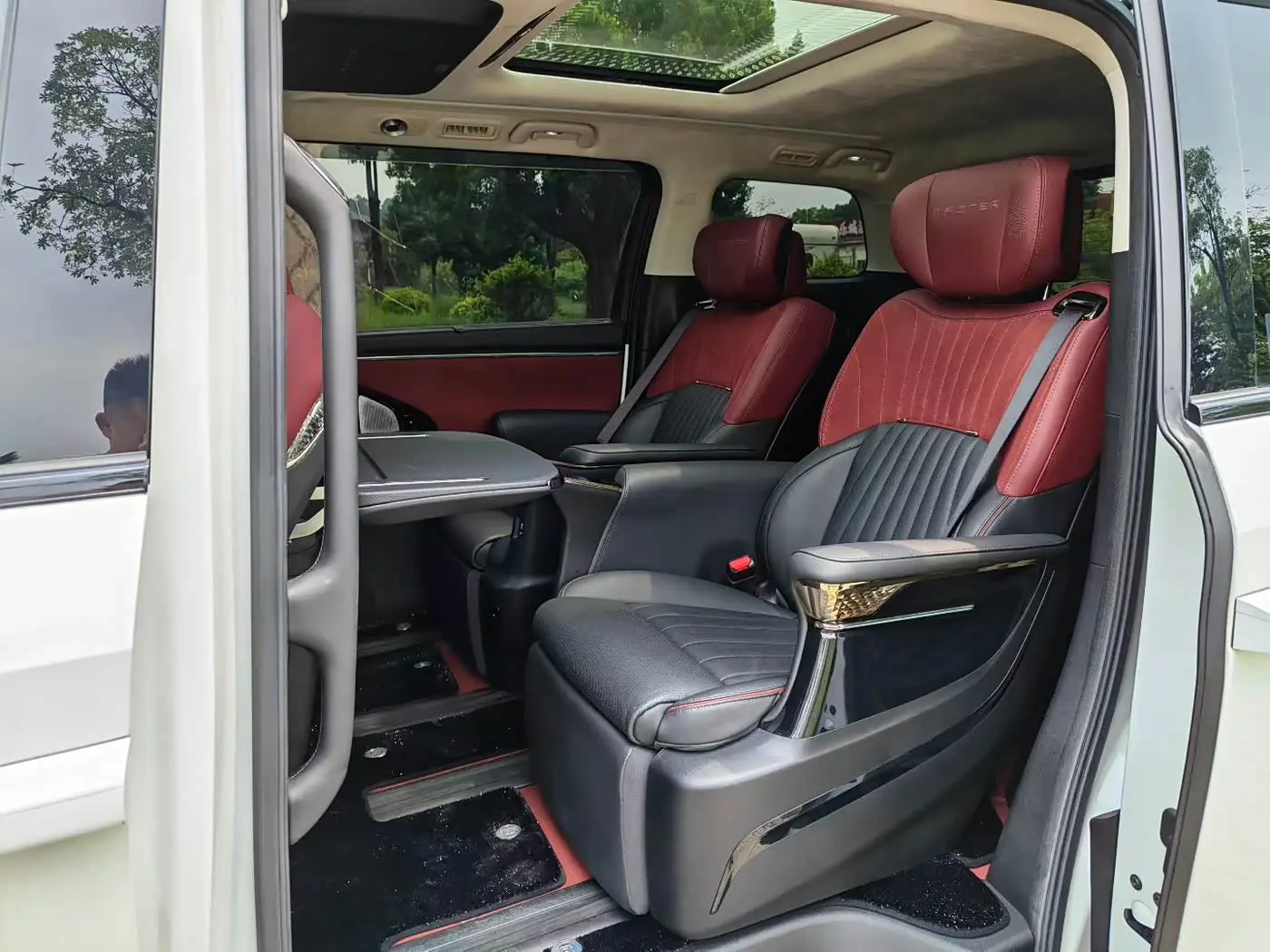 GAC Trumpchi Trumpchi E9 2023 — Şəkil 8/13