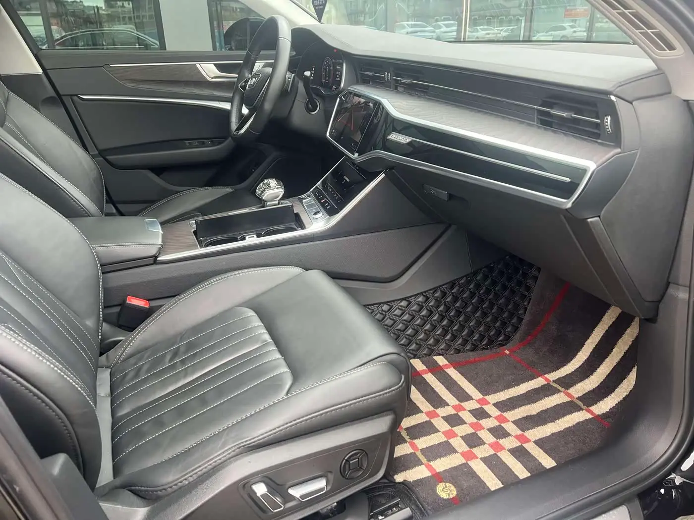 Audi A6L 2023 — Şəkil 7/17