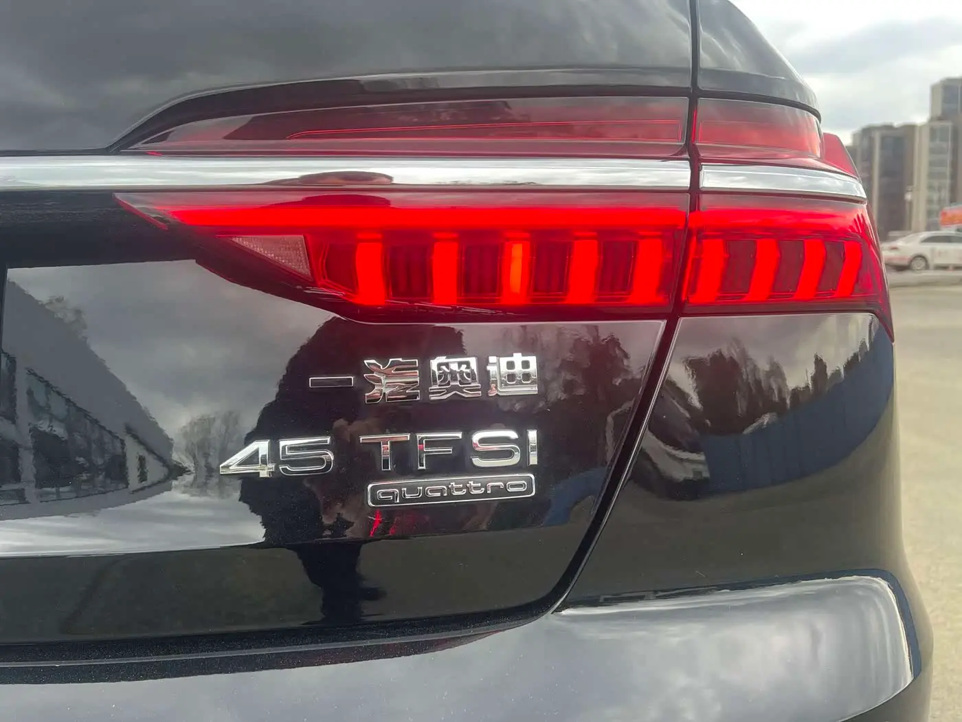 Audi A6L 2023 — Şəkil 16/17