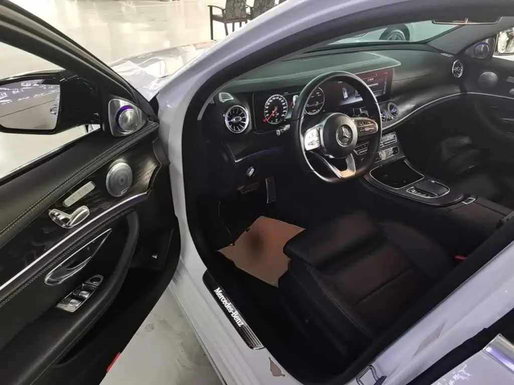 Mercedes-Benz E-Class 2019 — Фото 16/20