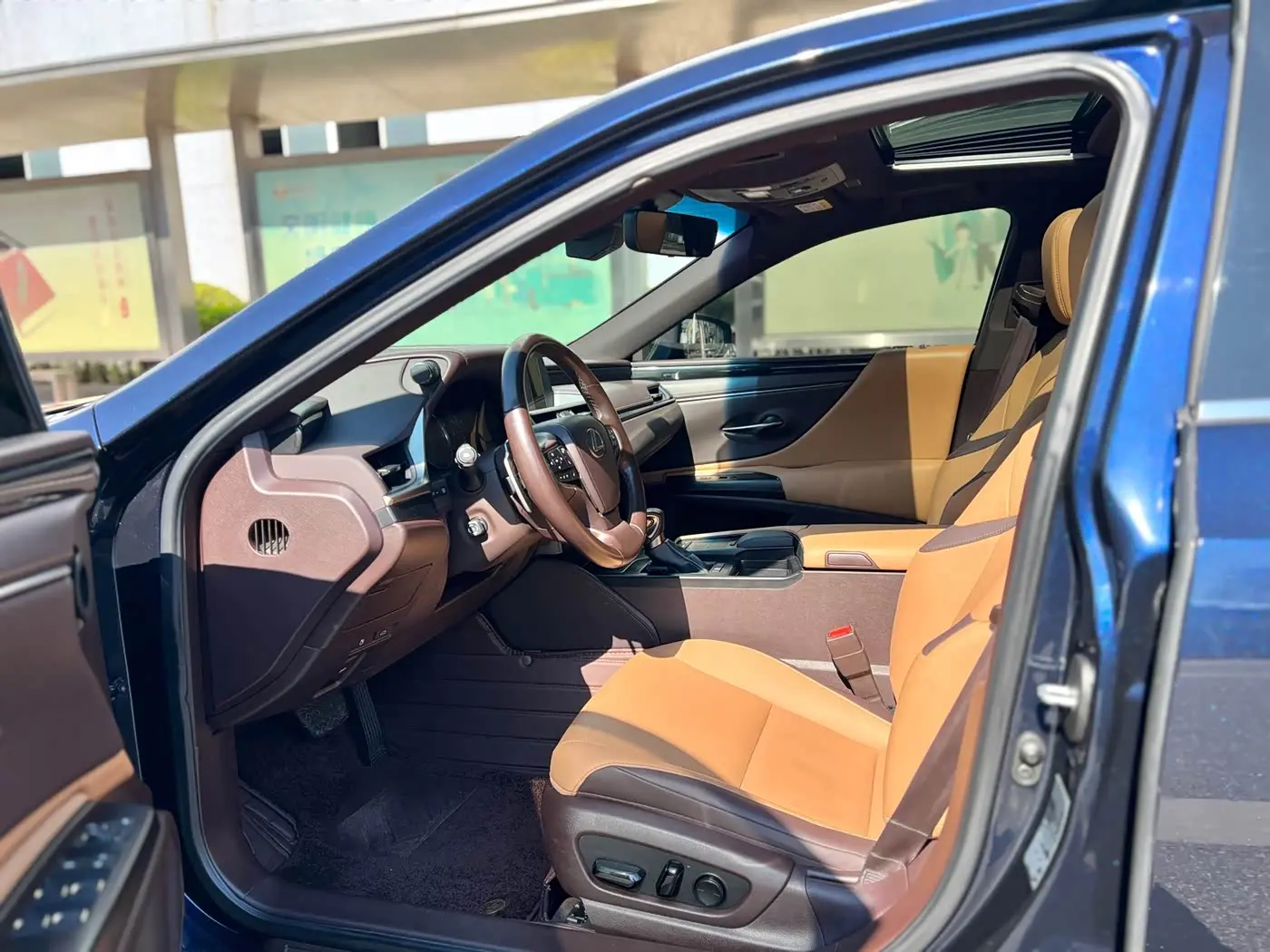 Lexus ES 2021 — Şəkil 6/12