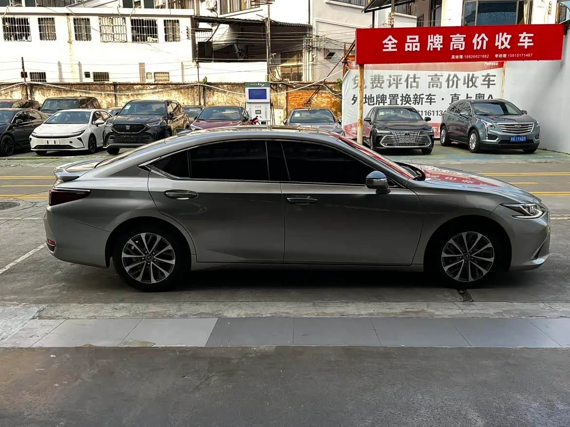 Lexus ES 2023 — Фото 5/20