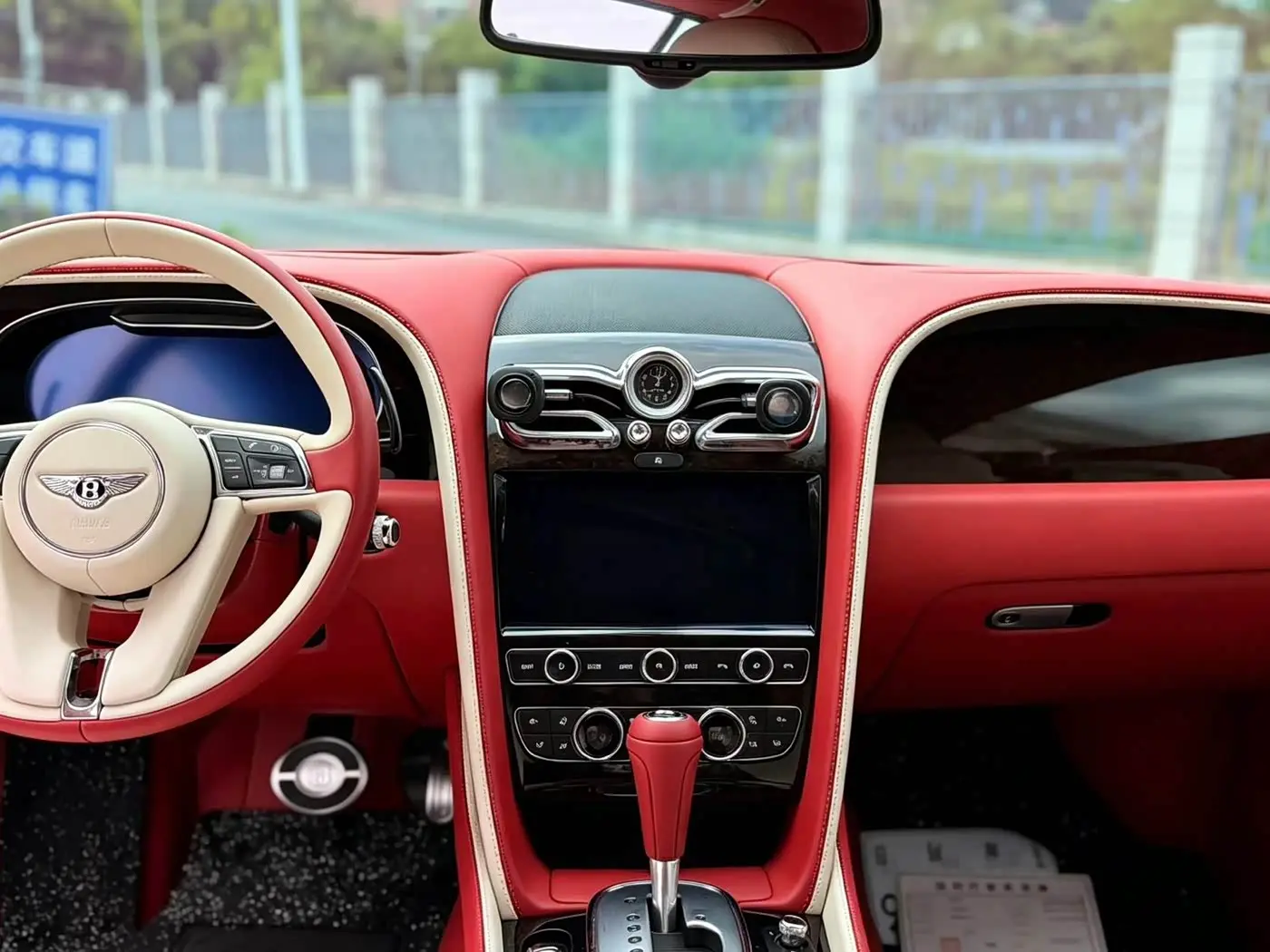 Bentley Continental 2013 — Photo 8/9