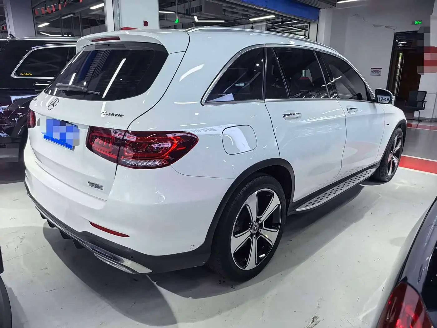 Mercedes-Benz GLC 2022 — Photo 10/11