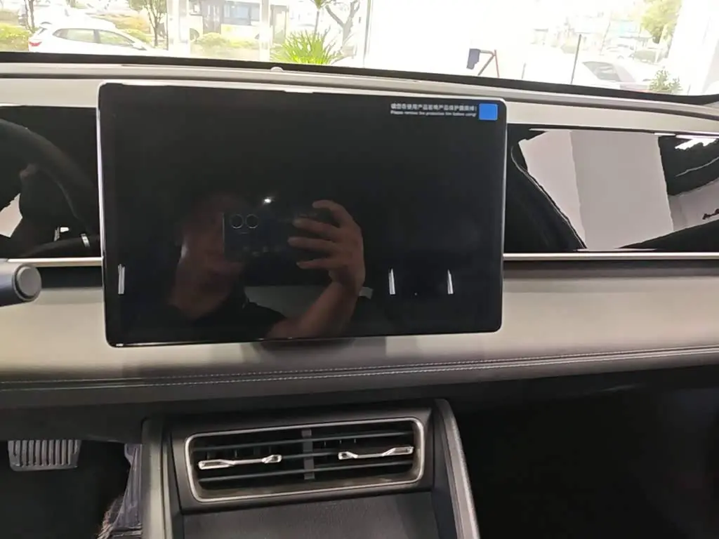 BYD Qin L 2025 — Photo 13/20