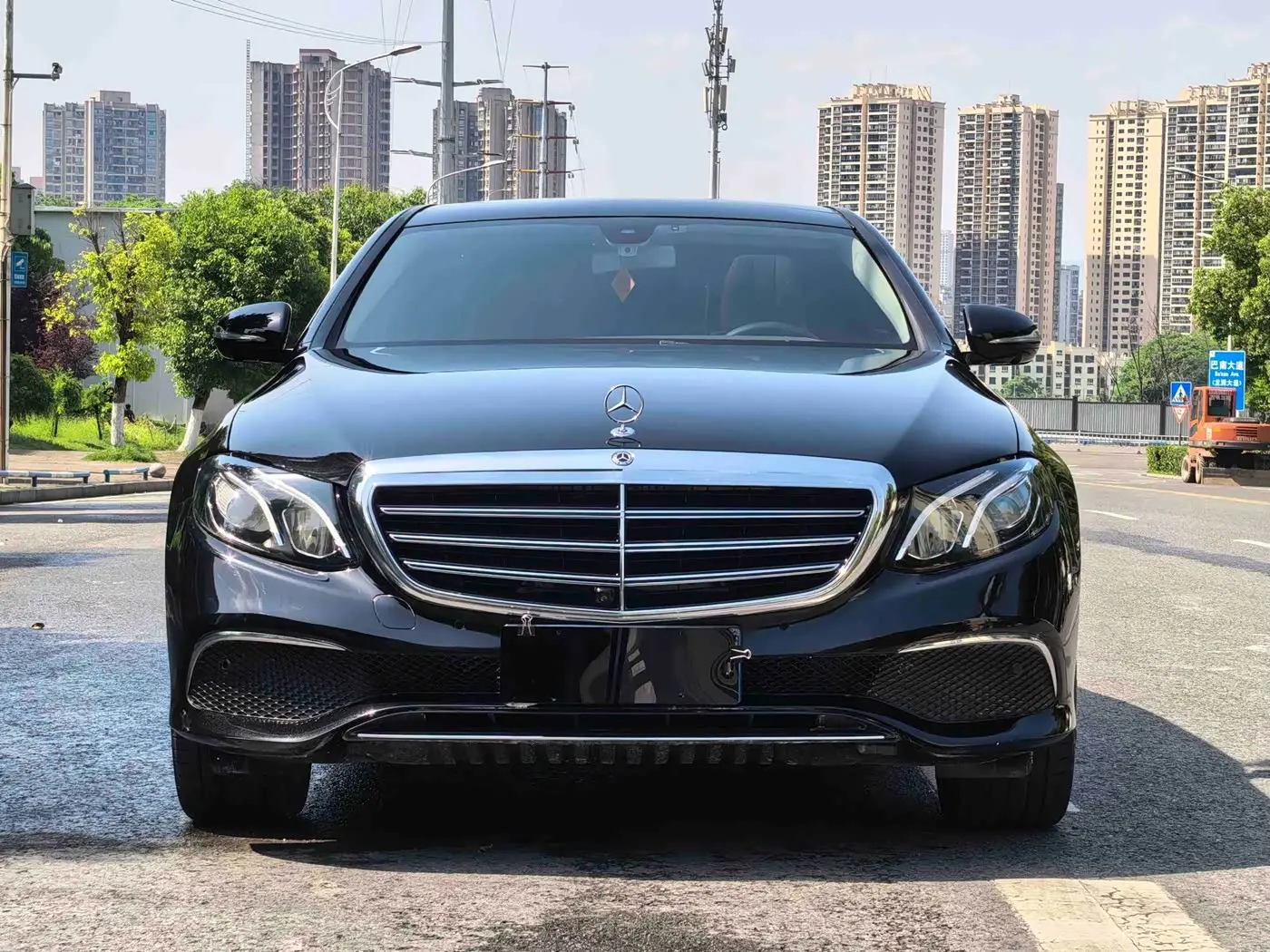 Mercedes-Benz E-Class 2020 — Photo 2/18