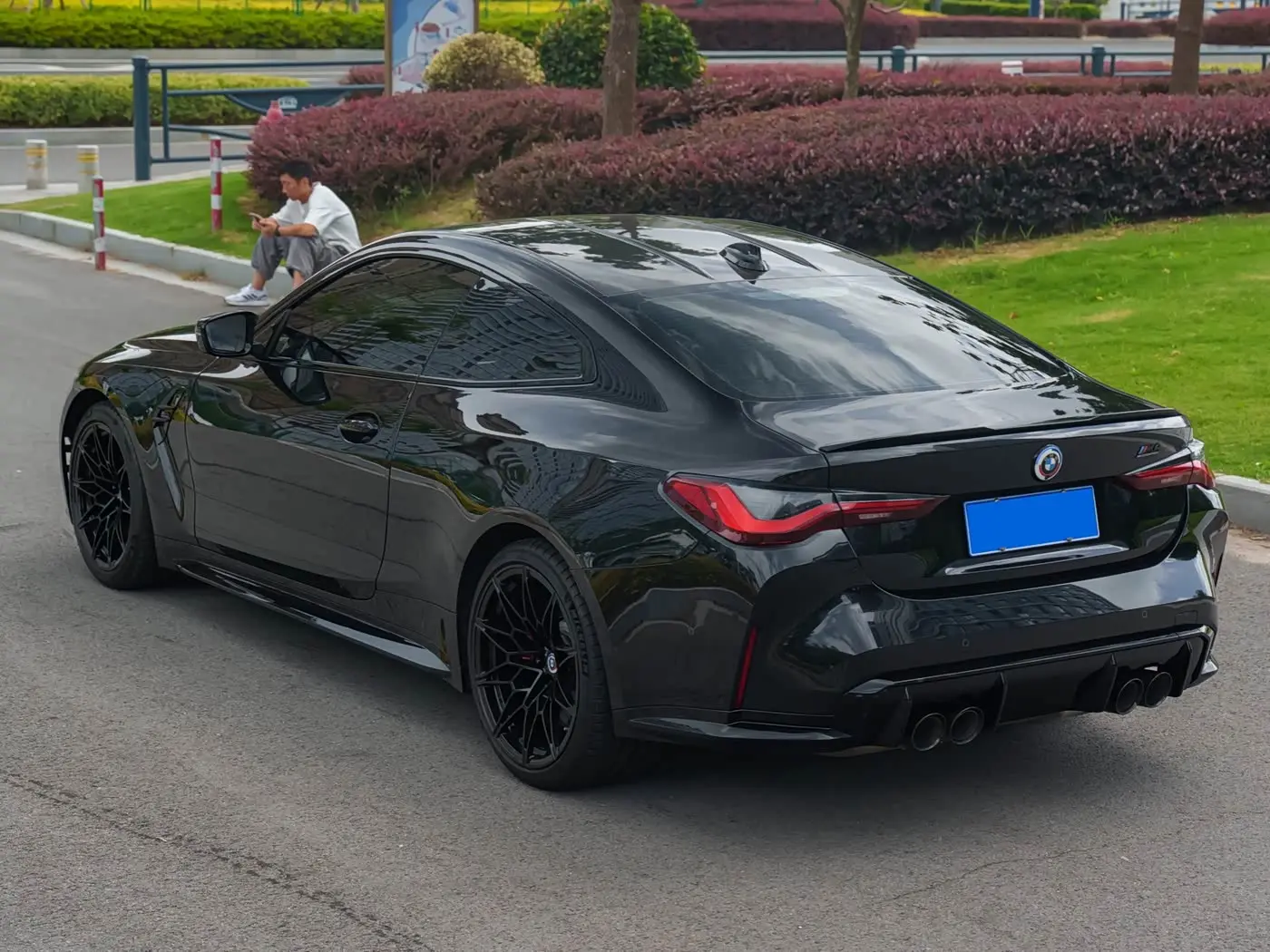 BMW M4 2023 — Photo 7/19