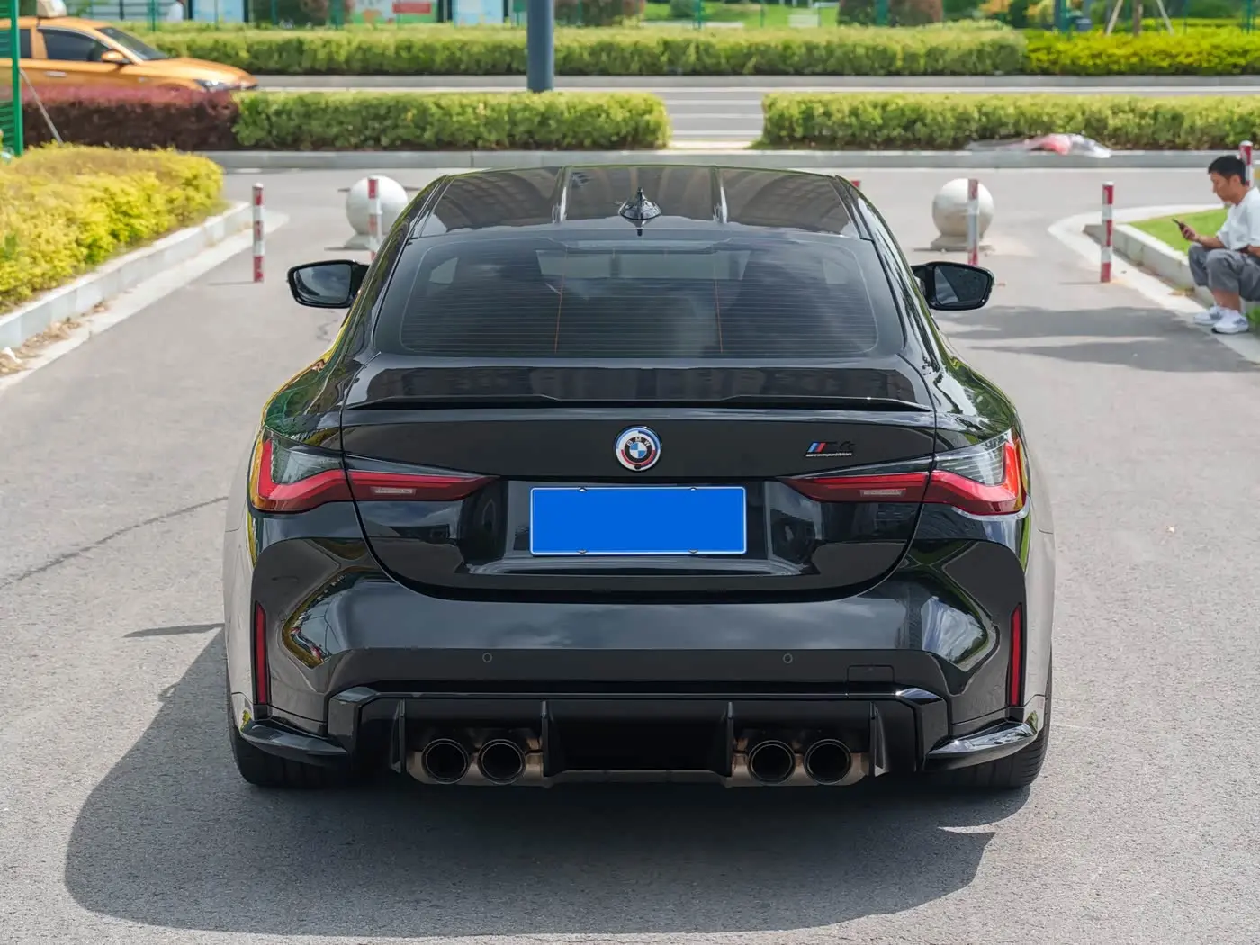 BMW M4 2023 — Photo 6/19