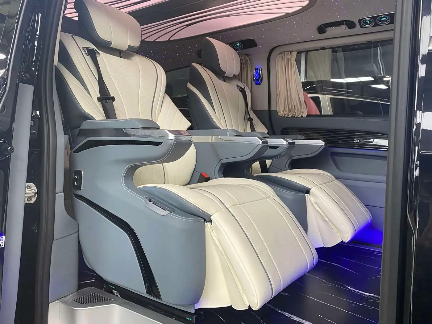 Mercedes-Benz Vito 2024 — Photo 16/19
