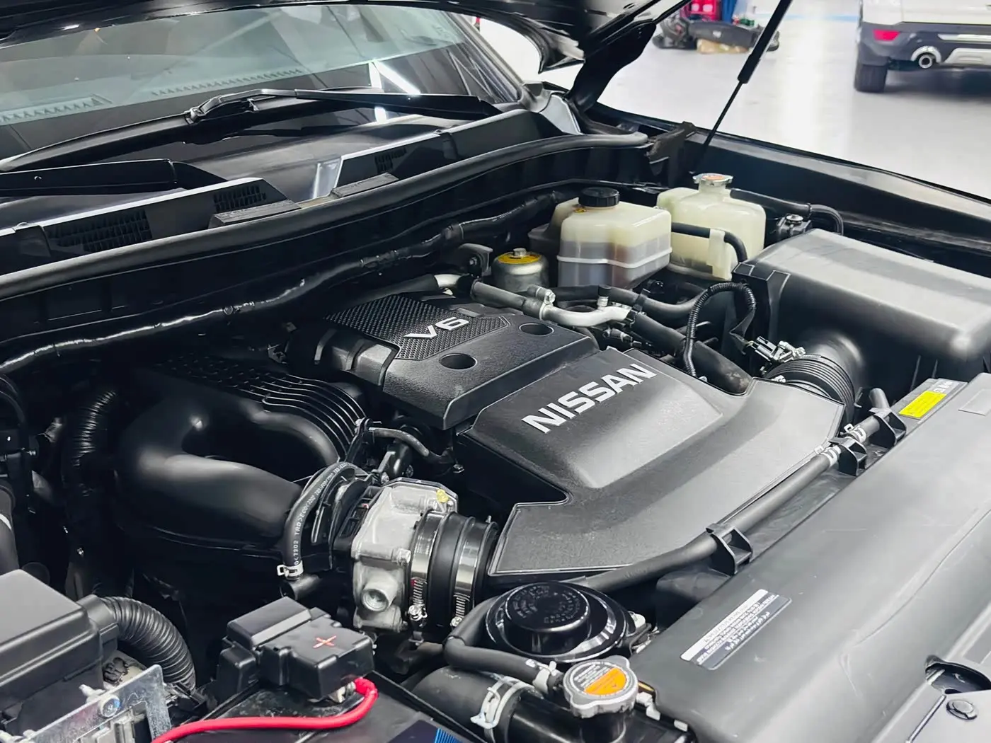 Nissan Patrol 2018 — Photo 18/20