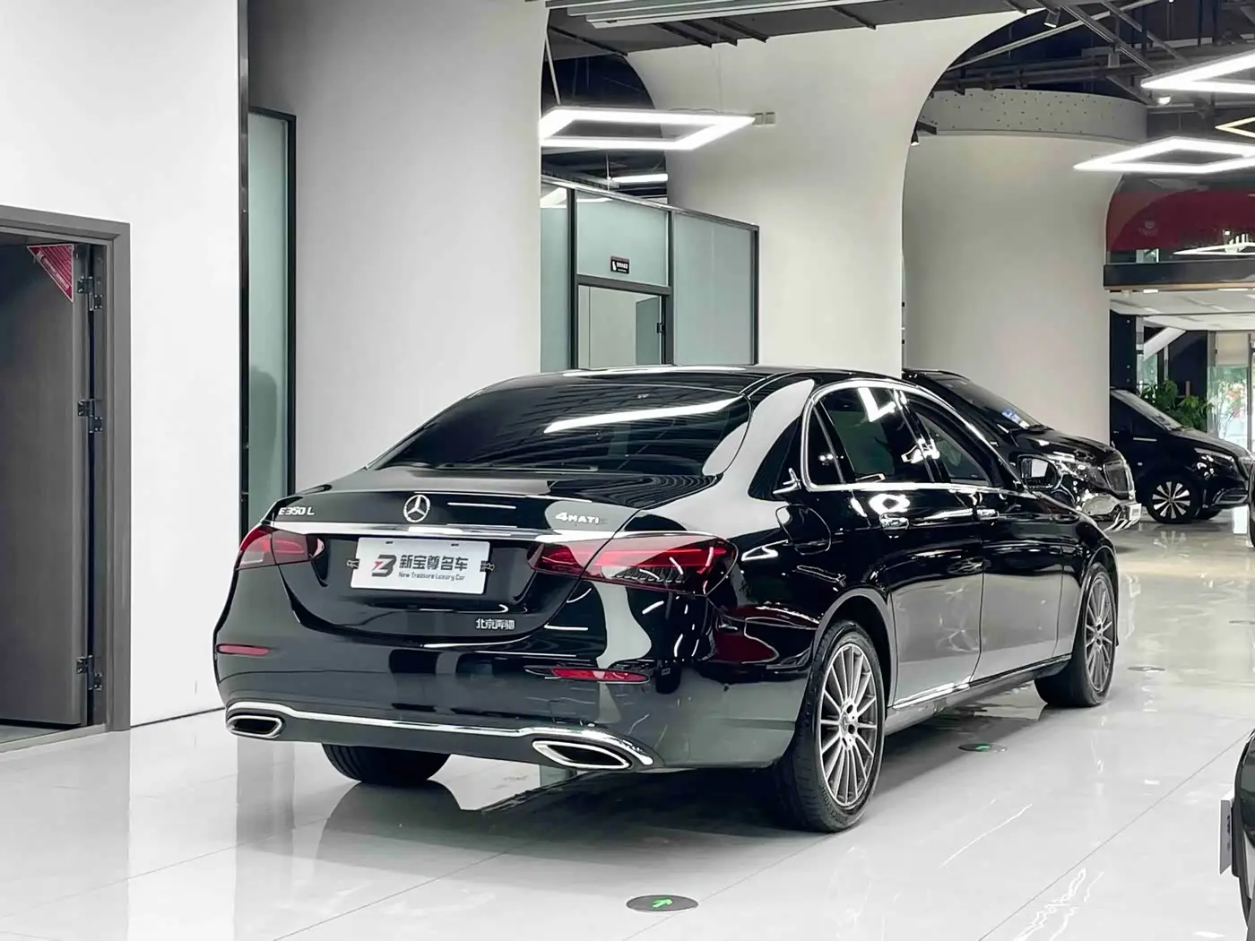 Mercedes-Benz E-Class 2022 — Фото 15/17